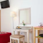 Thalassa Apartament *