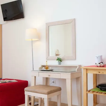 Thalassa Апартаменты *