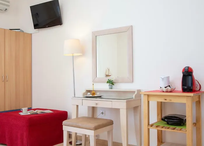 Thalassa Apartment *