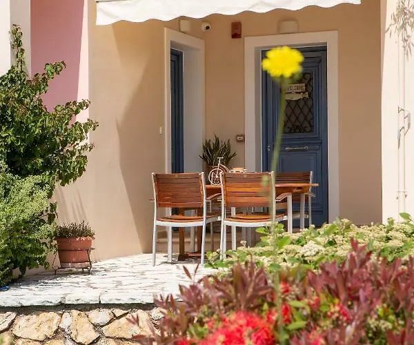 Thalassa Apartment *