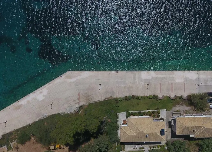 Thalassa Apartment *